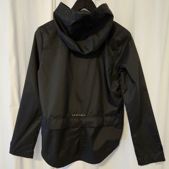 Nike Womens Black Essential Jacket - Picture 6 of 11